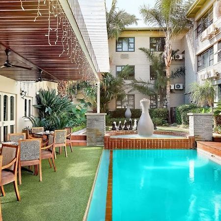 Anew Hotel Capital Pretoria-Noord Extérieur photo